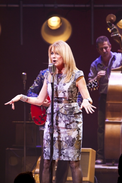 Photo Coverage: Kathie Lee Gifford Visits MILLION DOLLAR QUARTET Image
