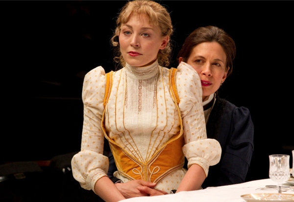 Photo Coverage: Gyllenhaal, Sarsgaard et al. in CSC's THREE SISTERS Image