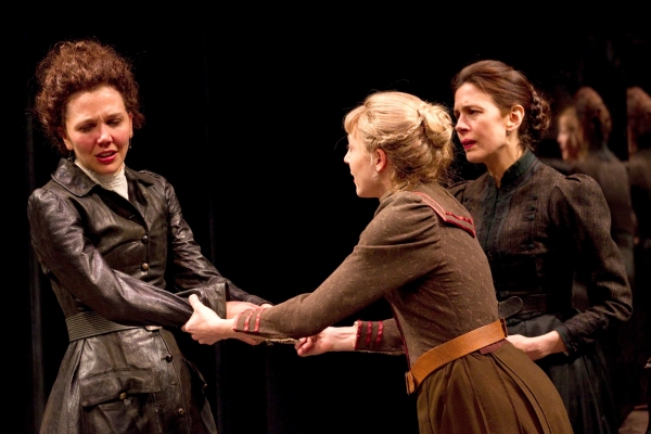 Photo Coverage: Gyllenhaal, Sarsgaard et al. in CSC's THREE SISTERS Image