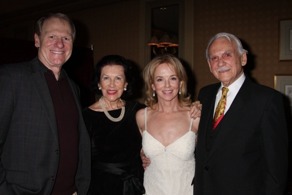 Photo Flash: Linda Purl Plays Feinstein's Image