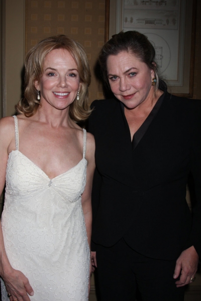 Photo Flash: Linda Purl Plays Feinstein's Image