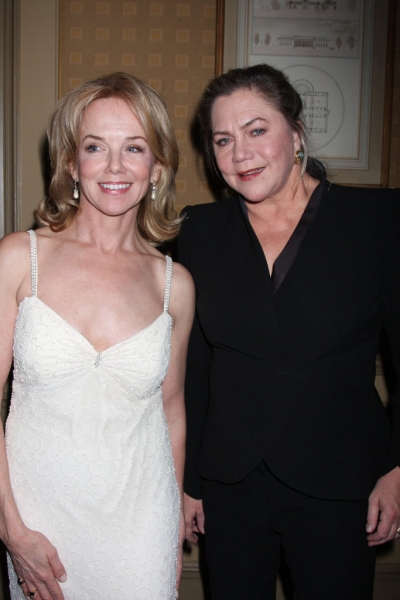 Photo Flash: Linda Purl Plays Feinstein's Image