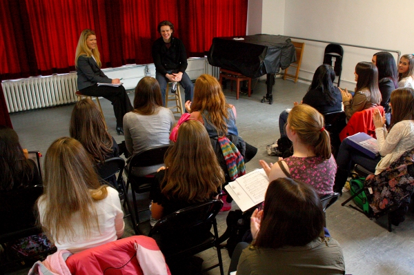 Photo Flash: Jonathan Groff at Broadway Artists Alliance Image