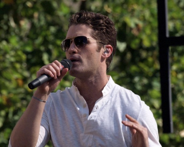 Photo Coverage: Matthew Morrison in Concert at the Grove Image