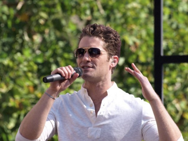Photo Coverage: Matthew Morrison in Concert at the Grove Image