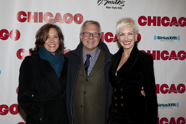 Photo Coverage: CHICAGO Celebrates Facebook Fan Day Image