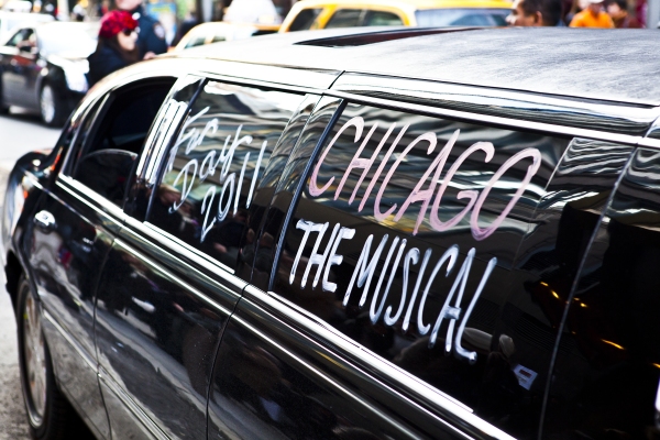 Photo Coverage: CHICAGO Celebrates Facebook Fan Day Image