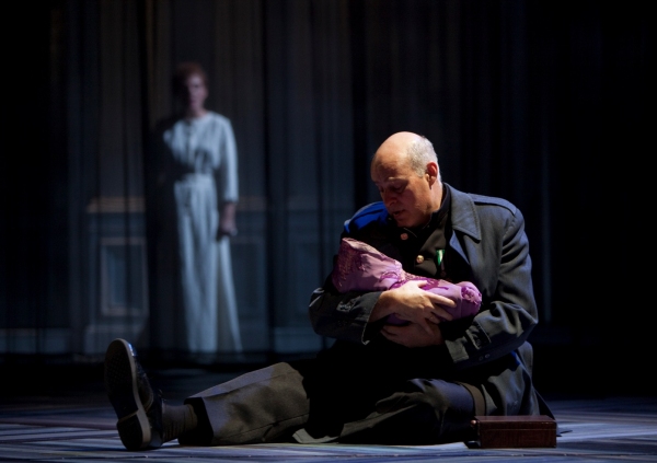 Photo Flash: Guthrie's THE WINTER'S TALE 