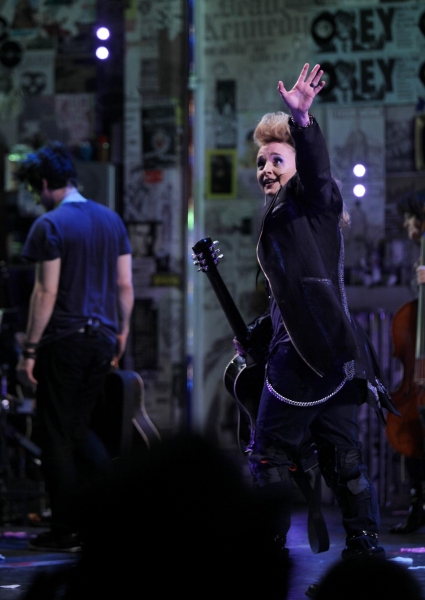 Photo Coverage: Melissa Etheridge Joins the Cast of AMERICAN IDIOT Image