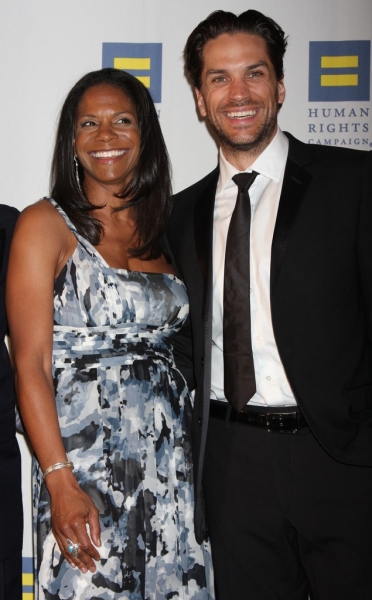Photo Coverage: PRISCILLA, Ruffalo et al. Honor Moore at NY Human Rights Gala Image