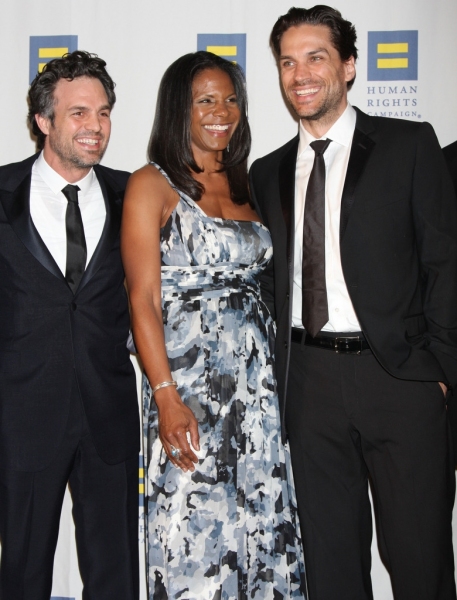 Photo Coverage: PRISCILLA, Ruffalo et al. Honor Moore at NY Human Rights Gala Image