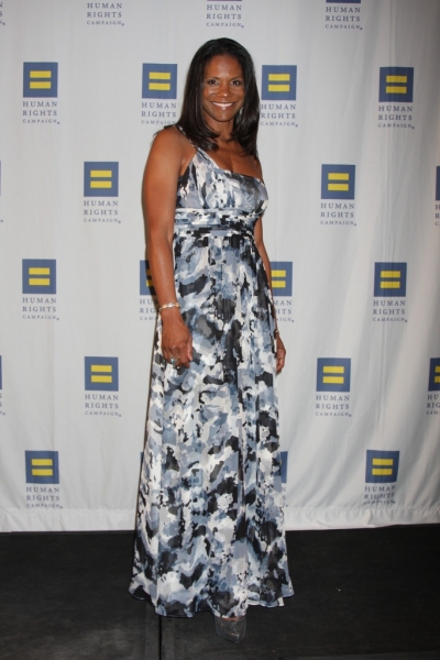 Photo Coverage: PRISCILLA, Ruffalo et al. Honor Moore at NY Human Rights Gala Image