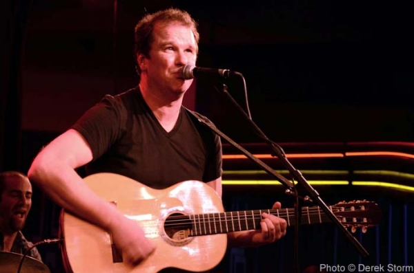 Photo Flash: LA CAGE AUX FOLLES' Douglas Hodge Plays Birdland Image
