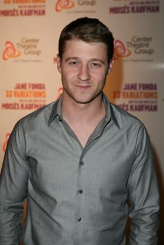 Ben McKenzie  Photo