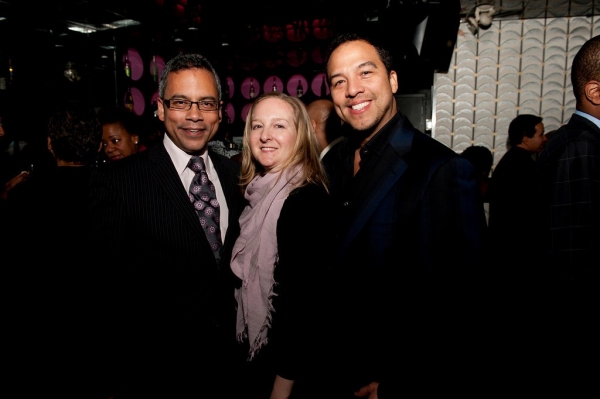 Photo Flash: ON EARTH TOGETHER Celebrates Opening Image