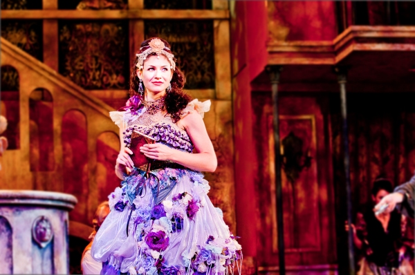 Photo Flash: DANGEROUS BEAUTY Opens at the Pasadena Playhouse Image