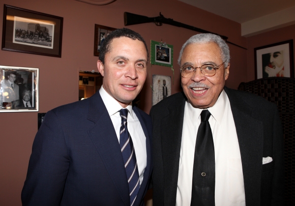 Photo Coverage Exclusive: Harold Ford Jr. visits James Earl Jones Image