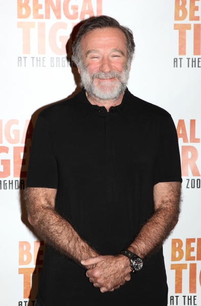 Photo Coverage: Robin Williams & BENGAL TIGER AT THE BAGHDAD ZOO Meet the Press! Image