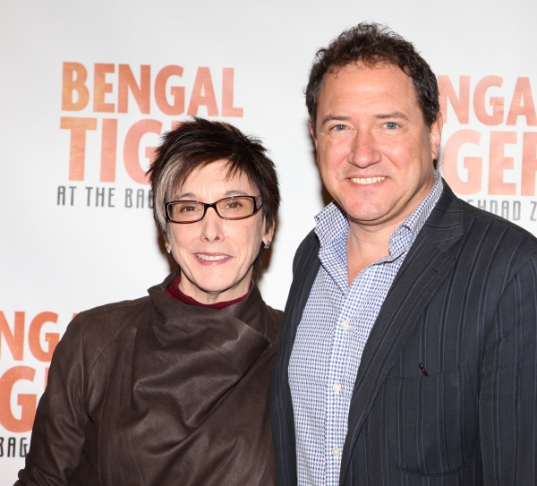 Photo Coverage: Robin Williams & BENGAL TIGER AT THE BAGHDAD ZOO Meet the Press! Image