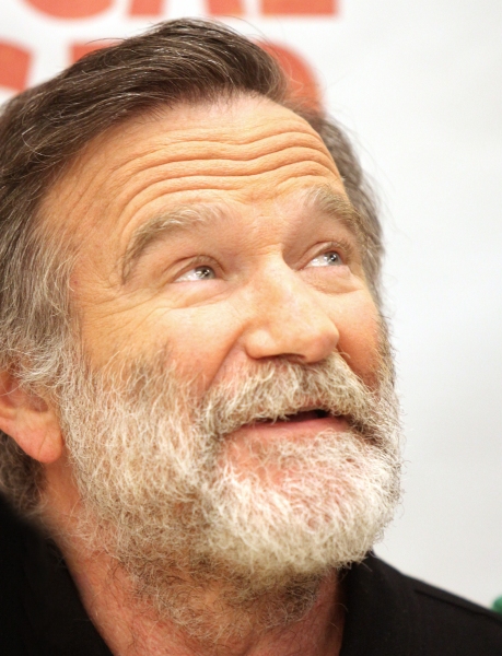 Photo Coverage: Robin Williams & BENGAL TIGER AT THE BAGHDAD ZOO Meet the Press! Image