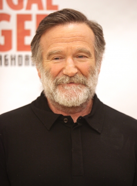 Photo Coverage: Robin Williams & BENGAL TIGER AT THE BAGHDAD ZOO Meet the Press! Image