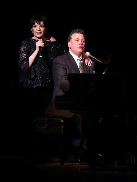 Liza Minnelli & Billy Stritch performing at The Best of Jim Caruso's Cast Party, a Be Photo