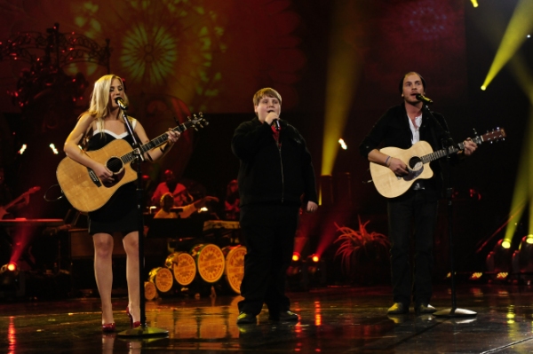 Photo Flash: AMERICAN IDOL Contestants Sing The Beatles Tonight!  Image