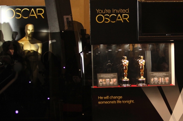 Photo Coverage: Meet The Oscars in NY with Whoopi - Ribbon Cutting Ceremony Image