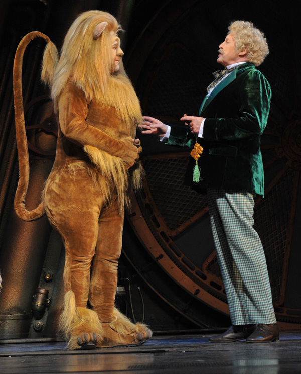 Photo Flash: First Look at THE WIZARD OF OZ in London! Image
