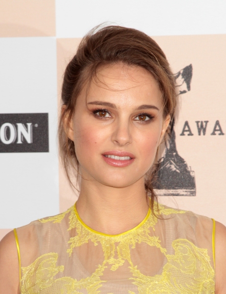Photo Coverage: Red Carpet Arrivals at the 2011 Spirit Awards Image