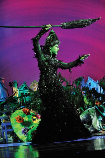 Photo Flash: Andrew Lloyd Webber's THE WIZARD OF OZ Opens! Image