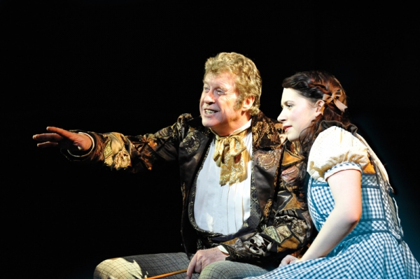 Photo Flash: Andrew Lloyd Webber's THE WIZARD OF OZ Opens! Image