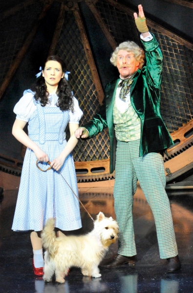 Photo Flash: Andrew Lloyd Webber's THE WIZARD OF OZ Opens! Image