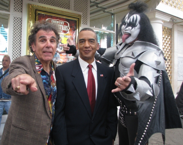 Michael Richards/Kramer (Steve Ostrow, Esq.) President Obama (	Reggie Brown) and Gene Photo