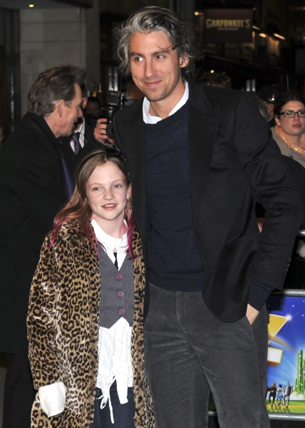 Photo Coverage: THE WIZARD OF OZ West End Red Carpet Image