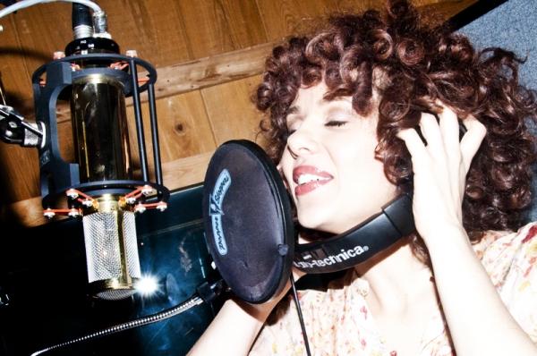 Photo Coverage: WONDERLAND Cast in the Recording Studio Image