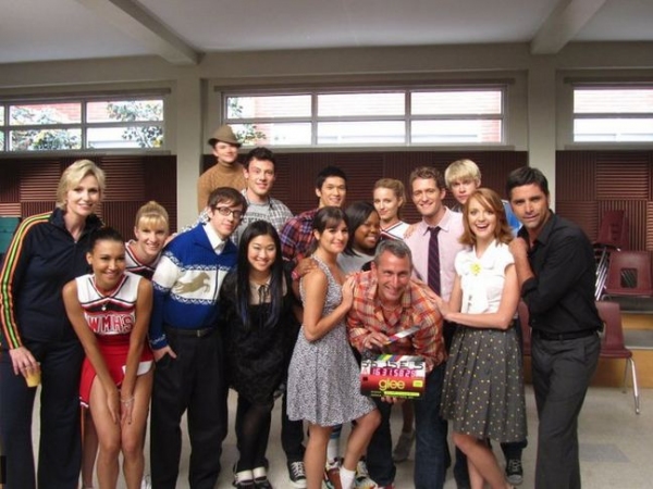 Photo Flash: John Stamos Shares GLEE Photos Image