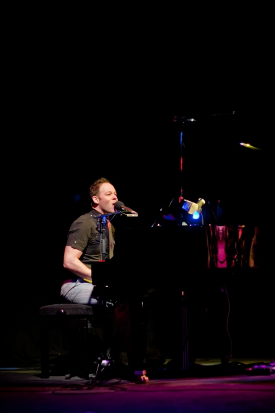 Photo Flash: Hadley Fraser, Rosalie Craig, et al. Sing Bobby Cronin Image