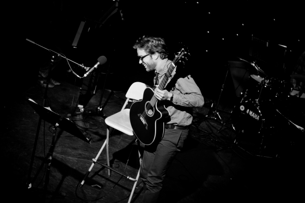 Photo Flash: Hadley Fraser, Rosalie Craig, et al. Sing Bobby Cronin Image