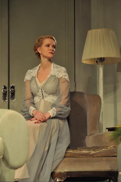 Photo Flash: BLITHE SPIRIT Opens in the West End Image