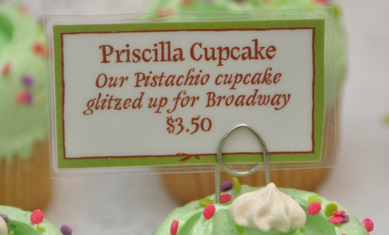 Photo Coverage: Magnolia Bakery Unveils 'The Priscilla Cupcake'! Image