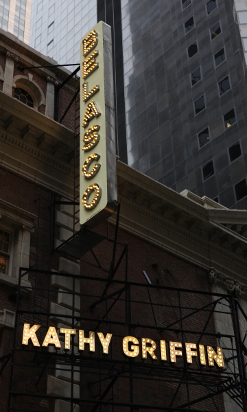 Photo Coverage: Kathy Griffin WANTS A TONY! Meets Fans & Press Image