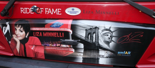 Photo Coverage: Gray Line's 'Ride Of Fame' Campaign Honors Liza Minnelli Image