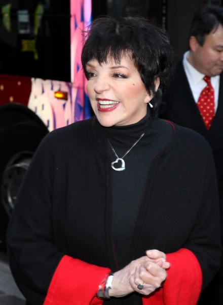 Photo Coverage: Gray Line's 'Ride Of Fame' Campaign Honors Liza Minnelli Image