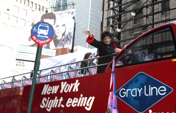 Photo Coverage: Gray Line's 'Ride Of Fame' Campaign Honors Liza Minnelli Image