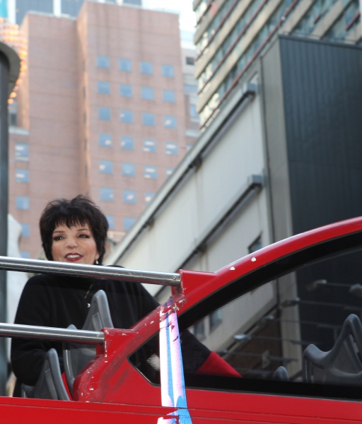 Photo Coverage: Gray Line's 'Ride Of Fame' Campaign Honors Liza Minnelli Image