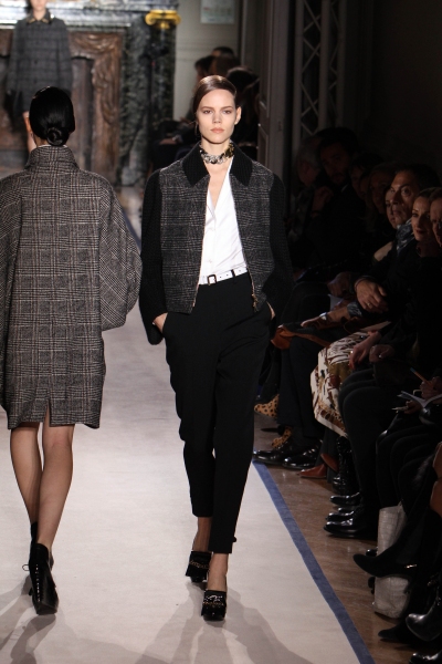 Photo Flash: Yves Saint Laurent at Paris Fashion Week Image