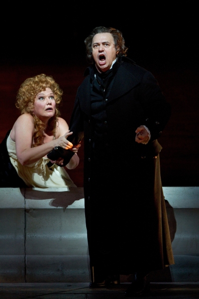 Karita Mattila as Lisa and Vladimir Galouzine as Hermann in Tchaikovsky's "The Queen  Photo