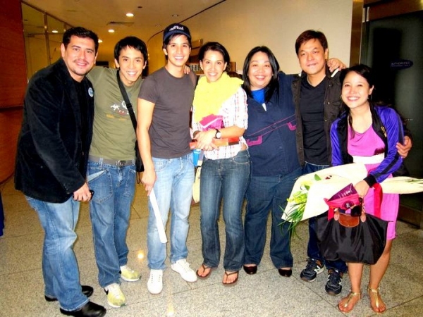 Photo Flash: NEXT TO NORMAL Manila Opening Night Image