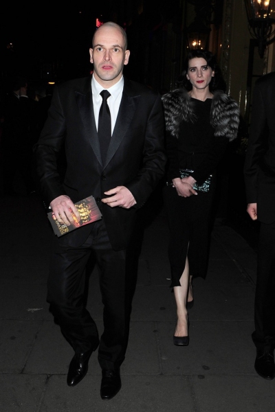 Johnny Lee Miller and Michele Hicks Photo